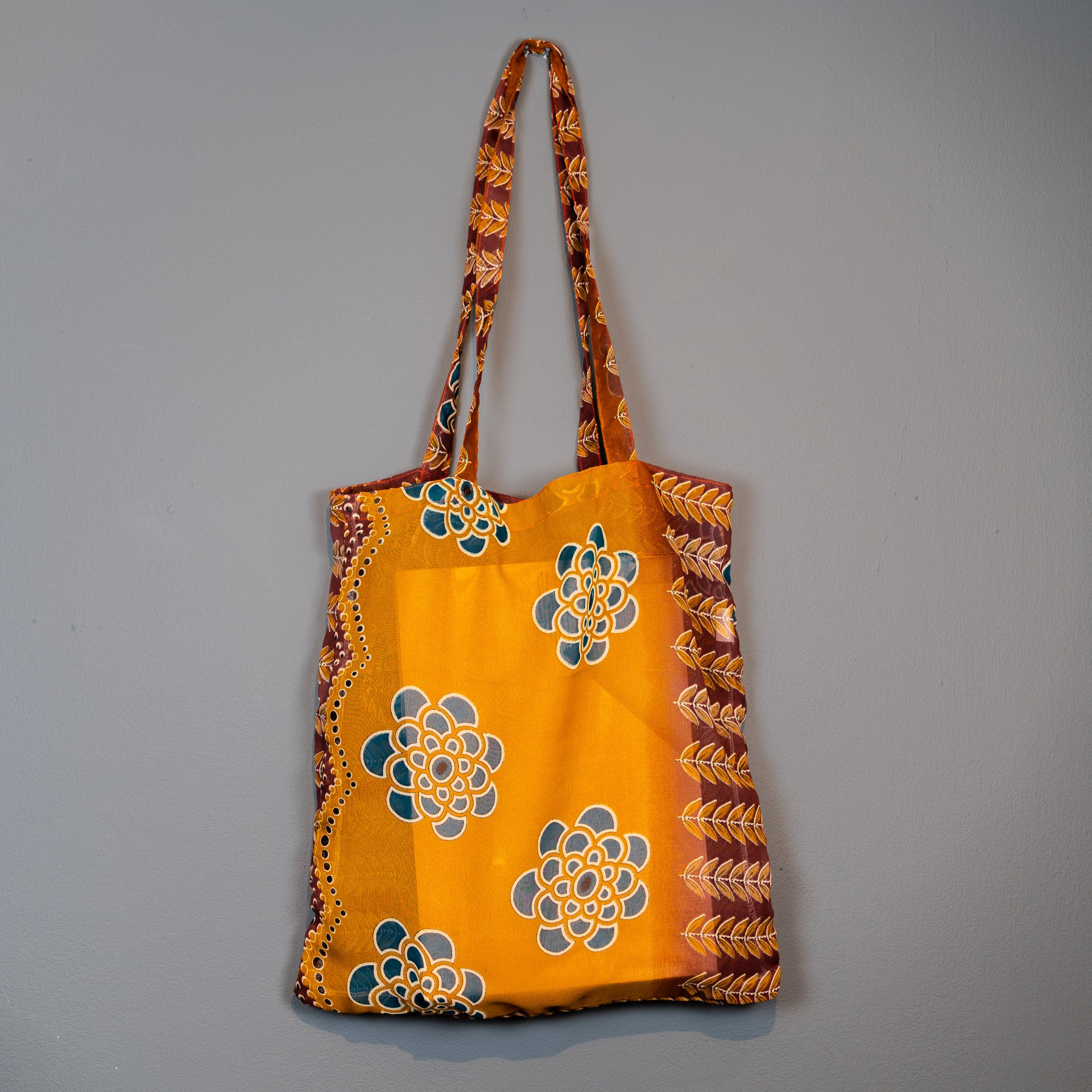 Blue and brown floral design shopper