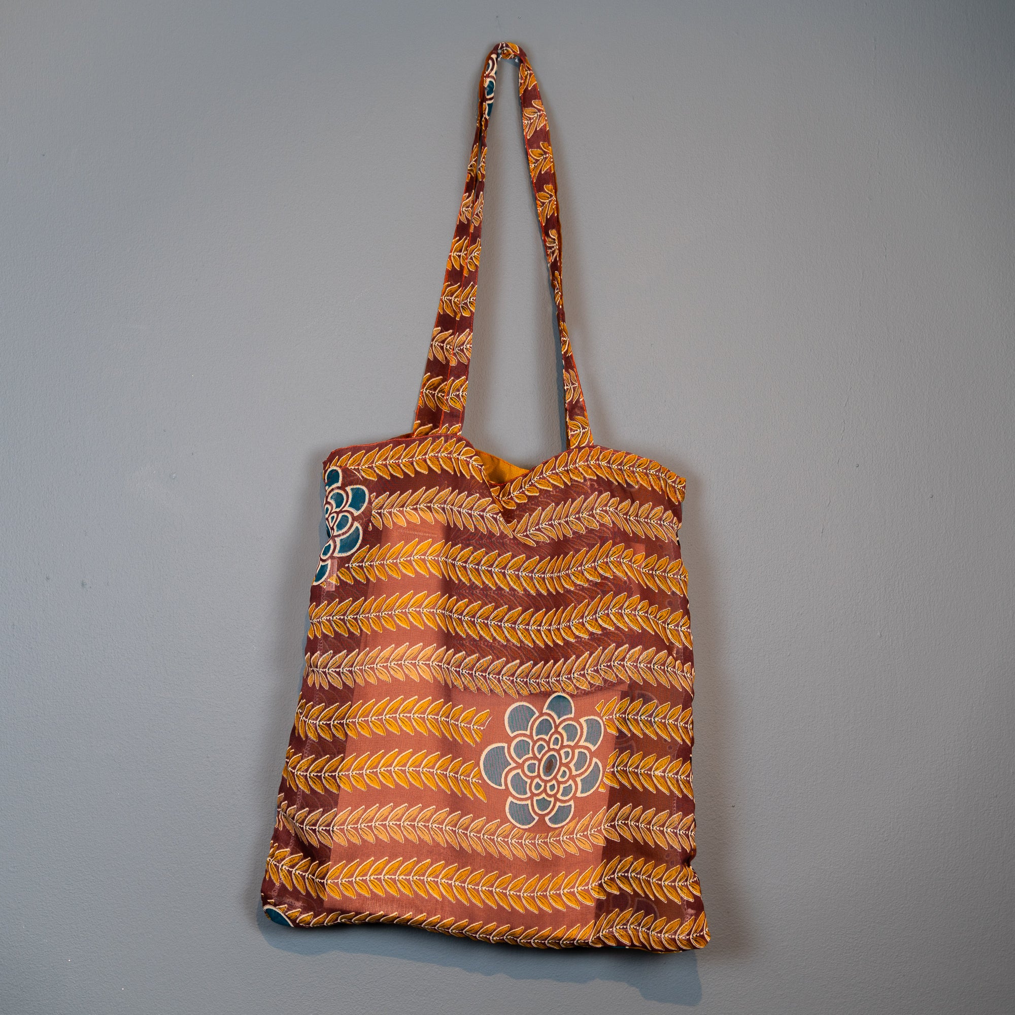 Blue and brown floral design shopper