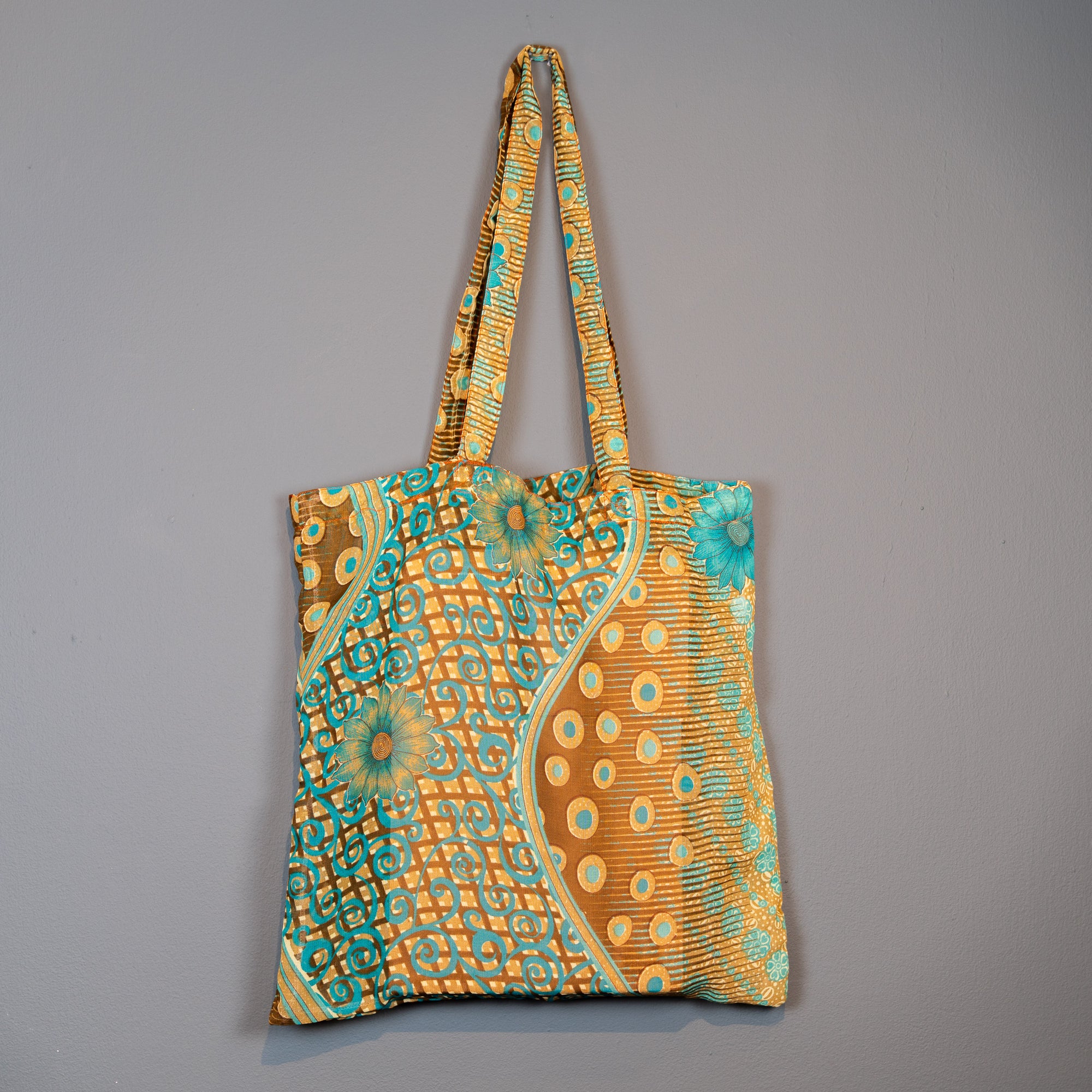 Brown and blue shopper