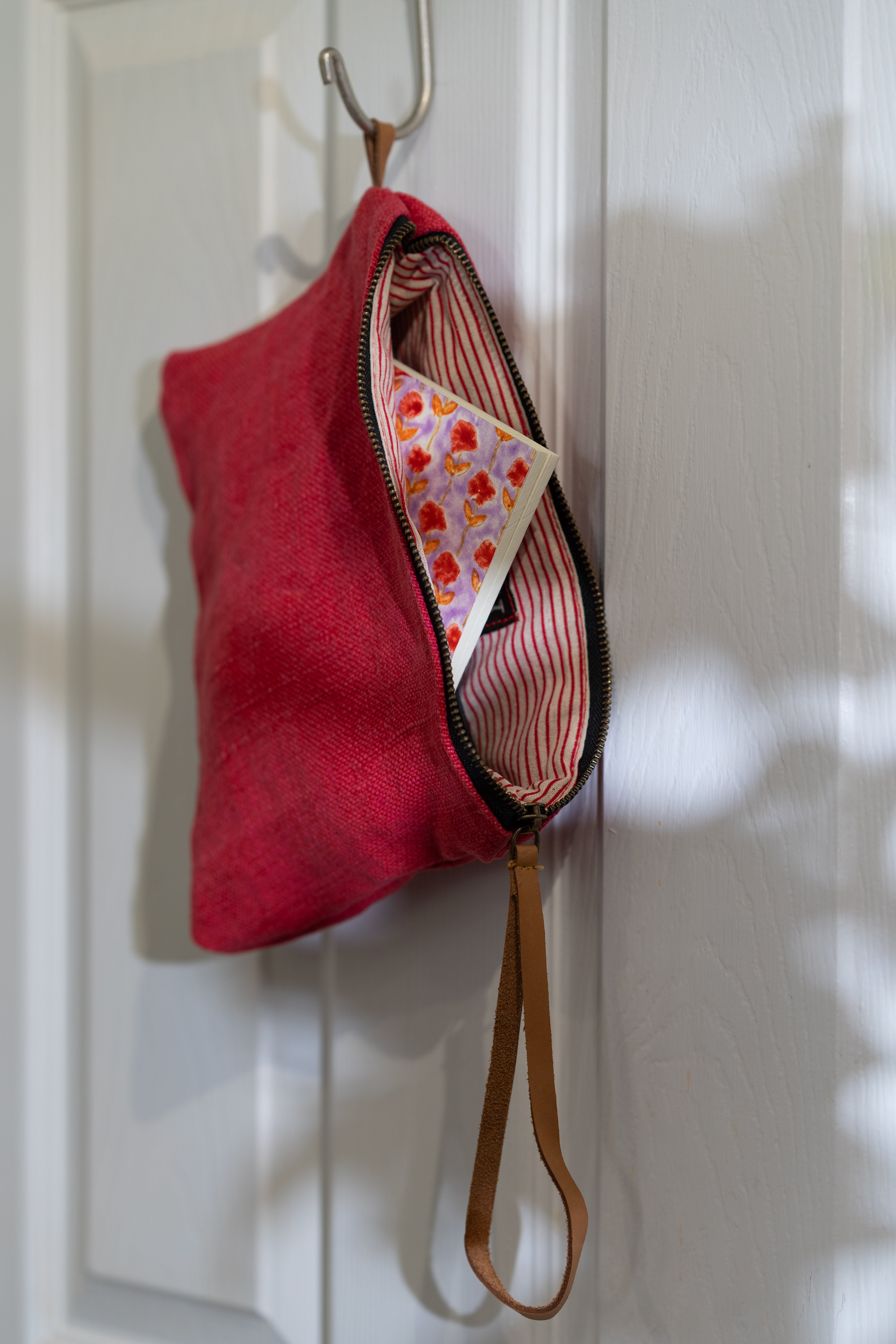 Soft Jute Pouch: Cherry red